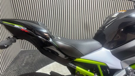 Kawasaki Z900 2019 69 PLATE FULL AKRAPOVIC ONLY 15K STUNNING NAKED BIKE 12