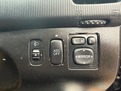 Mitsubishi L200 2.5 DI-D Barbarian Pickup Double Cab 4dr Diesel Auto 4WD Euro 5 (LB) (175 p 17
