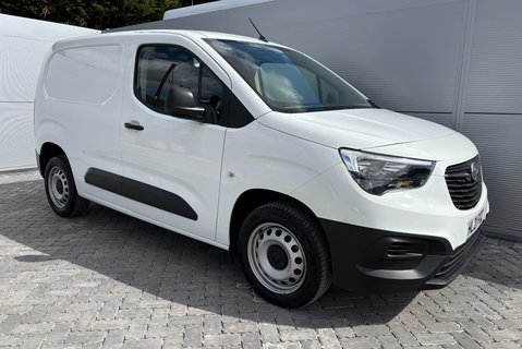 Vauxhall Combo L1H1 2300 100 ps Dynamic Panel Van - No VAT 6