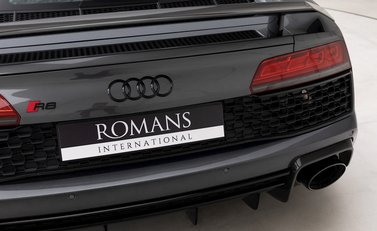 Audi R8 V10 Performance Carbon Black 19