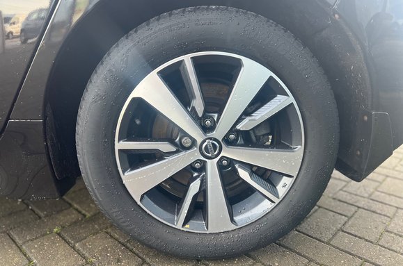 Nissan LEAF ACENTA AUTOMATIC 13