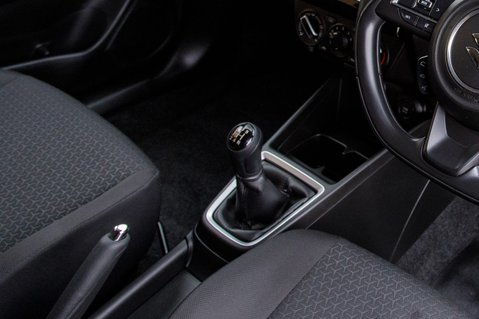 Suzuki Swift SZ-L DUALJET MHEV 29