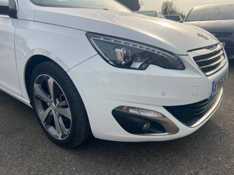 Peugeot 308 1.2 PureTech Allure Euro 6 (s/s) 5dr 11