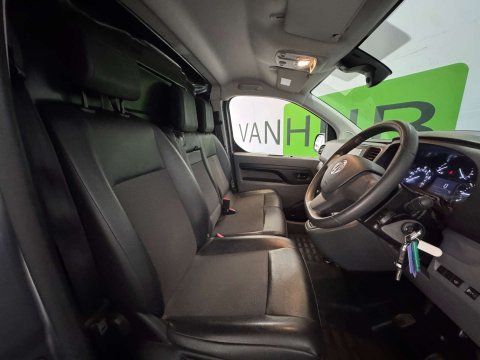 Vauxhall Vivaro 2.0 Vivaro F3100 Sportive S/S 11