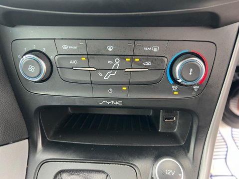Ford Focus 1.6 Zetec Powershift Euro 6 5dr 36