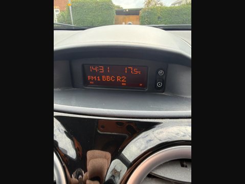 Vauxhall Corsa 1.4i 16v Design 5dr (a/c) 24