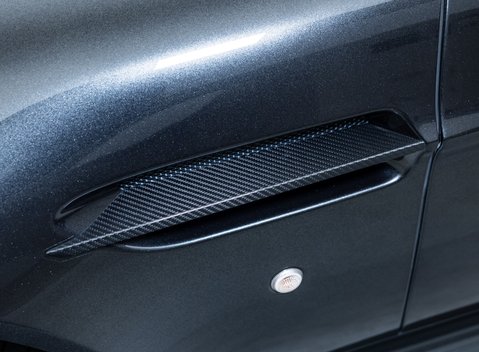 Aston Martin V12 Vantage S ROADSTER 34