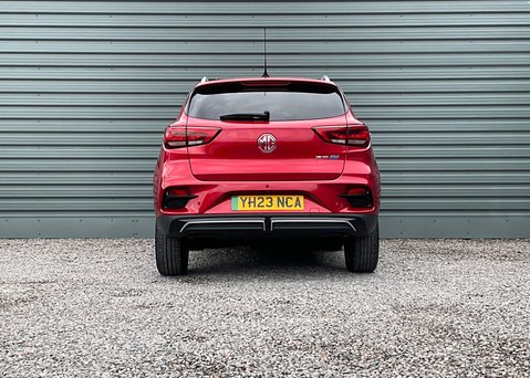 MG ZS EV 72kWh TROPHY 9