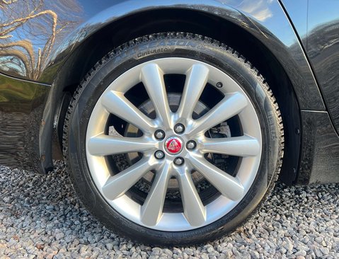 Jaguar XF 2.2 XF Portfolio D Auto 4dr 11