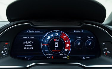 Audi R8 V10 Spyder 19