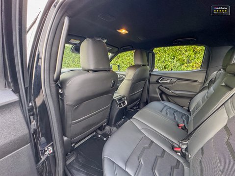 Isuzu D-Max V-Cross | AUTO | 1.9LT | AC | Sensors | Camera | Tow Bar| 10