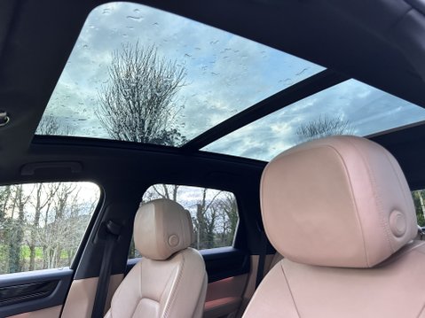Porsche Cayenne V6 Auto 18