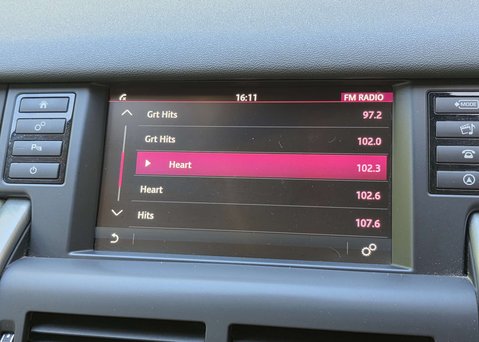 Land Rover Discovery Sport 2.0 Discovery Sport SE Tech TD4 Auto 4WD 5dr 24