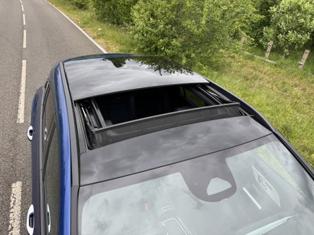 Mercedes-Benz EQA EQA 300 4Matic AMG Line Premium Plus Auto Electric 66 KWH PAN ROOF/HEADS UP 38