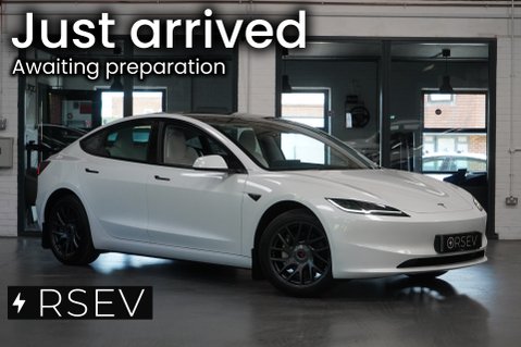 Tesla Model 3 LONG RANGE AWD Enhanced Autopilot with Auto Park & Summon White Interior  