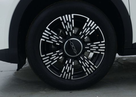 Fiat 600 1.2 600 La Prima HEV Auto 5dr 14