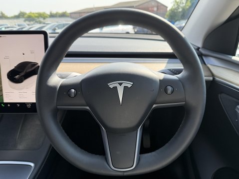 Tesla Model Y (Dual Motor) Long Range SUV 5dr Electric Auto 4WDE (384 bhp) 33
