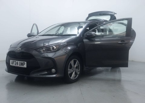 Toyota Yaris 1.5 Yaris Icon HEV CVT 5dr 48