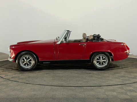 MG Midget CONVERTIBLE 5