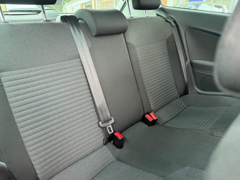 Volkswagen Polo 1.4 Match Euro 5 3dr 26