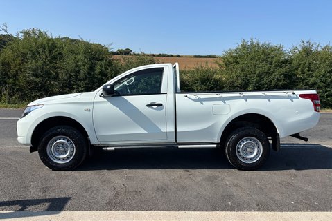 Mitsubishi L200 DI-D 4WD 4Life Single Cab Pickup - Air Con 7