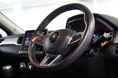 Renault Captur ICONIC TCE 12