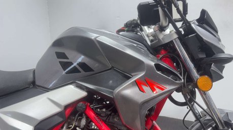Lexmoto Venom 2019 ONLY 2K RUNNING PROJECT NAKED BIKE LEARNER 125CC 14