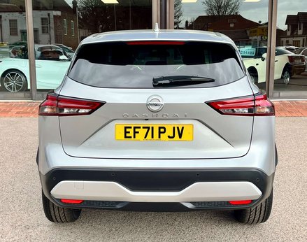 Nissan Qashqai 1.3 Qashqai N-Connecta DiG-T MHEV 5dr 6