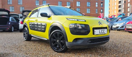 Citroen C4 Cactus 1.2 PURETECH FEEL..1 LADY OWNER..7 SERVICES LAST ONE @ 47K.. £20 R/TAX 1