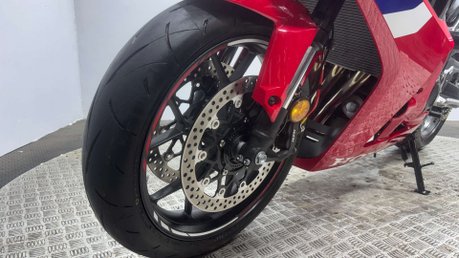 Honda CBR 2024 74 PLATE E-CLUTCH ONLY 240 MILES MOT AUTO 650CC SPORTS BIKE 46