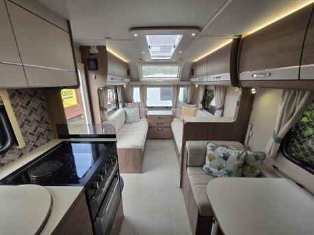 Compass Casita 586  3