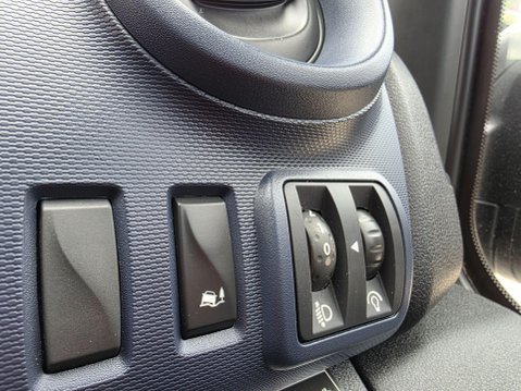 Vauxhall Vivaro 1.6 CDTi 2900 ecoFLEX L1 H1 Euro 5 (s/s) 5dr 9