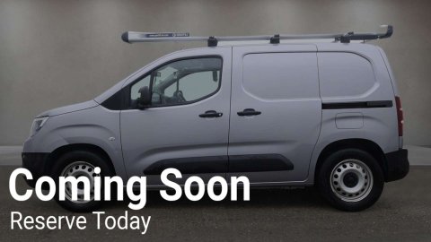 Vauxhall Combo Combo-e 2300 Dynamic 6