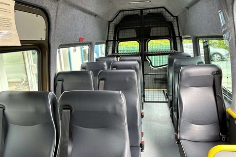 Mercedes-Benz Sprinter 519 4x4 14 Str Minibus with Air Con - Ex MOD 20