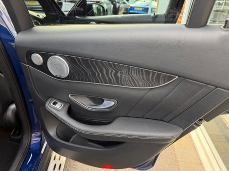 Mercedes-Benz GLC 3.0 GLC350d V6 AMG Line (Premium Plus) SUV 5dr Diesel G-Tronic 4MATIC 39