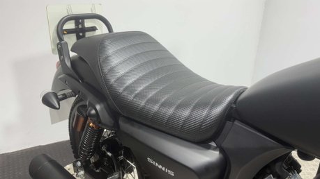 Sinnis Hoodlum 125 2019 ONLY 200 MILES NEW MOT SERVICED 125CC CRUISER BIKE 14
