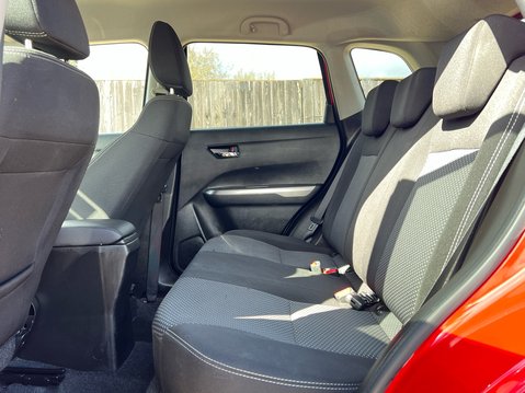 Suzuki Vitara SZ-T BOOSTERJET MHEV 9