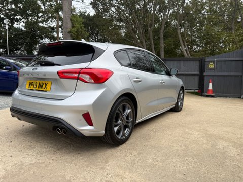 Ford Focus 1.0T EcoBoost ST-Line Hatchback 5dr Petrol Manual Euro 6 (s/s) (125 ps) 12