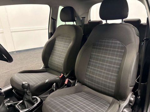 Vauxhall Adam GLAM 31