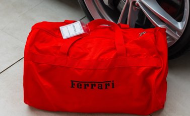 Ferrari GTC4 Lusso V12 37