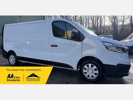Renault Trafic 2.0 dCi Blue LL30 Business Panel Van 5dr Diesel Manual L2 H1 Euro 6 (s/s) (