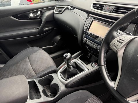 Nissan Qashqai 1.2 DIG-T n-tec+ 2WD Euro 5 (s/s) 5dr 15