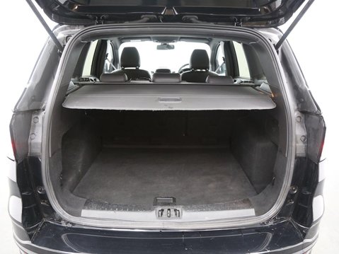 Ford Kuga 1.5 TDCi ST-Line Euro 6 (s/s) 5dr 26