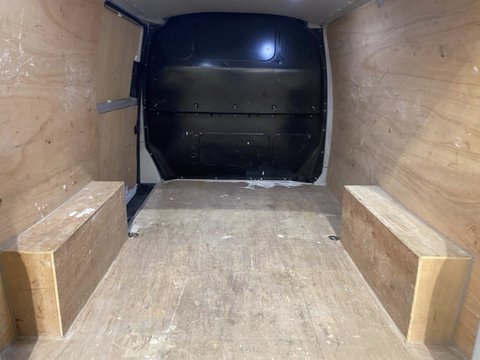 Volkswagen Transporter T28 TDI P/V STARTLINE 8