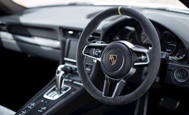 Porsche 911 (991) GT3 RS 11