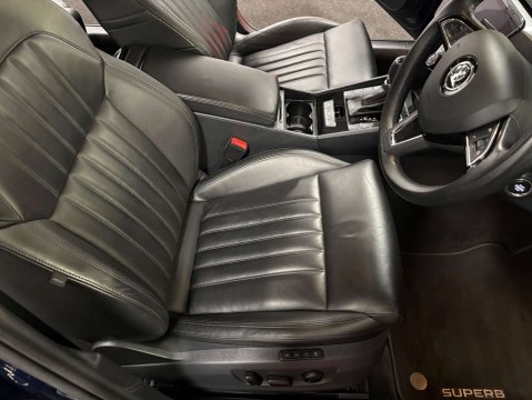 Skoda Superb 2.0 Superb SE L Executive TDI Semi-Auto 5dr 14