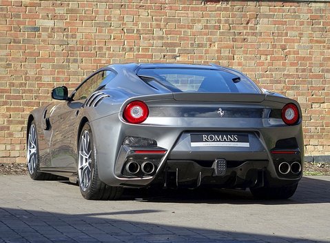 Ferrari F12 TDF 18