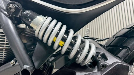 Ducati Scrambler 800 ICON 2016 ONLY 9K LEO VINCE EXHAUST LONG MOT 803CC 26