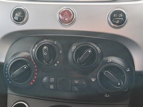 Fiat 500 C CONNECT MHEV 37