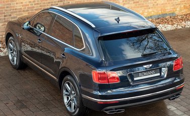 Bentley Bentayga V8 9